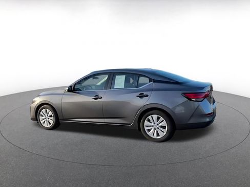 Used 2025 Nissan Sentra S image 9