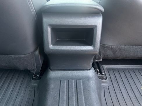 Used 2023 Toyota Camry SE FWD image 32