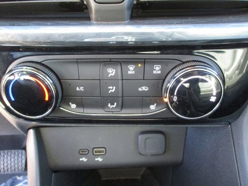 Used 2024 Buick Encore GX Sport Touring w/ Comfort Package image 23