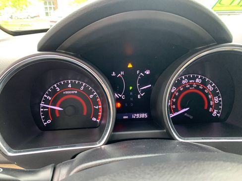 Used 2013 Toyota Highlander Plus AWD/4WD image 17