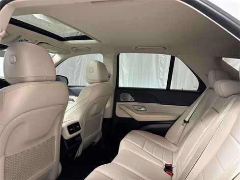 Used 2022 Mercedes-Benz GLE 350 4MATIC w/ AMG Line Exterior image 14