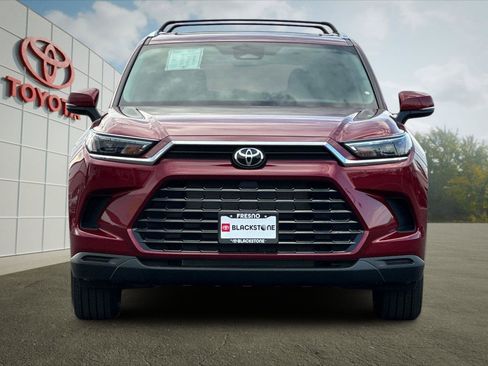 Certified 2026 Toyota Grand Highlander FWD image 8