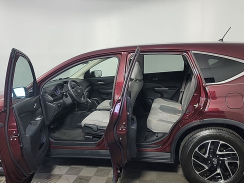 Used 2016 Honda CR-V SE image 15