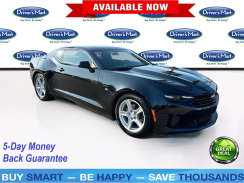 Used 2023 Chevrolet Camaro LT RWD image 1