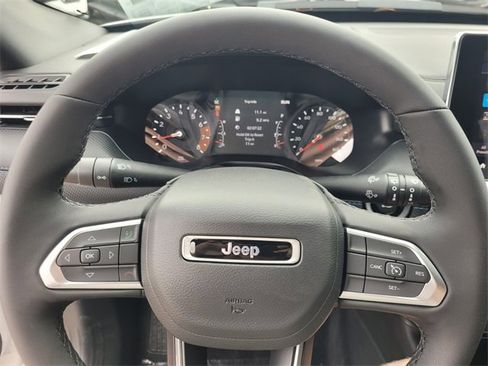 New 2026 Jeep Compass Latitude image 29