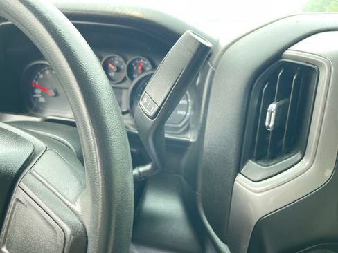 Certified 2020 Chevrolet Silverado 1500 Custom w/ Custom Value Package AWD/4WD image 15
