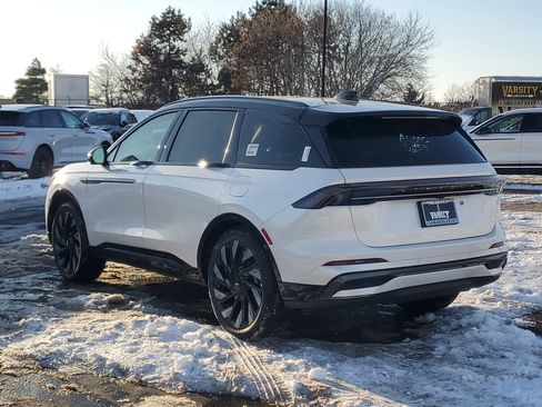 New 2026 Lincoln Nautilus Reserve w/ Jet Appearance Package image 3