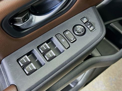 Used 2023 Honda Pilot Elite image 21