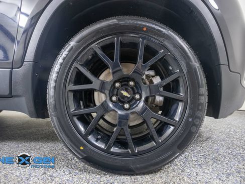 Used 2022 Chevrolet Trax LT w/ Midnight Edition AWD/4WD image 42