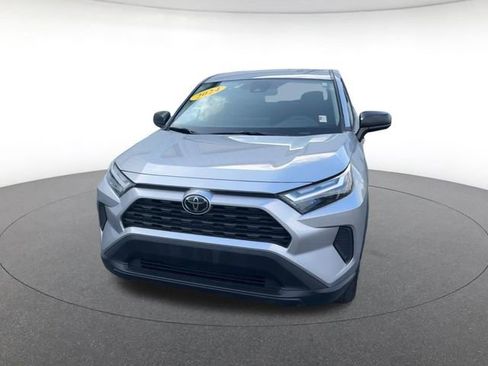 Used 2024 Toyota RAV4 LE FWD image 5