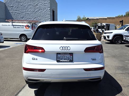 Used 2018 Audi Q5 2.0T Premium Plus w/ Premium Plus Package AWD/4WD image 4
