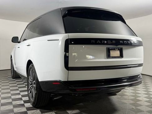 New 2025 Land Rover Range Rover SE AWD/4WD image 4