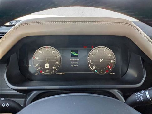 Used 2025 Land Rover Defender 110 S image 11