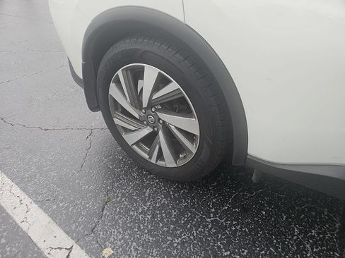 Used 2019 Nissan Murano SL w/ Cargo Package FWD image 10