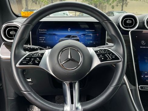 Used 2023 Mercedes-Benz GLC 300 image 15