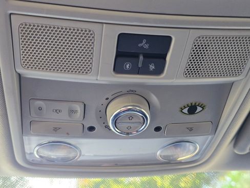 Used 2011 Volkswagen Jetta SE w/ Wheel & Sunroof Pkg image 34