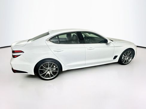 Used 2025 Genesis G70 2.5T RWD image 10