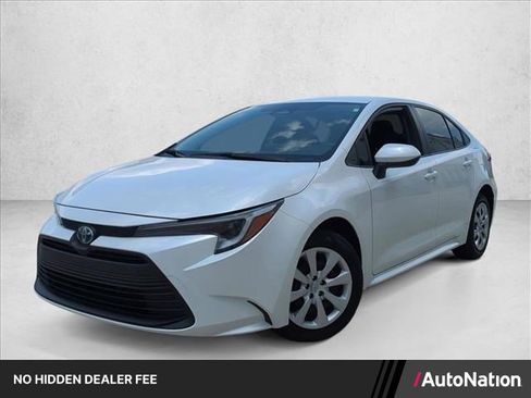 Certified 2024 Toyota Corolla LE FWD image 1