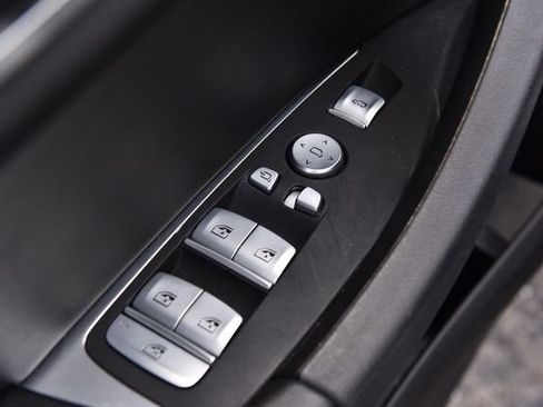 Used 2023 BMW X3 xDrive30i w/ M Sport Package AWD/4WD image 8