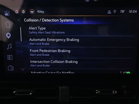 Used 2025 Chevrolet Equinox RS w/ Safety and Technology Package FWD image 28