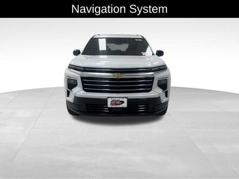 New 2026 Chevrolet Traverse High Country AWD/4WD image 2
