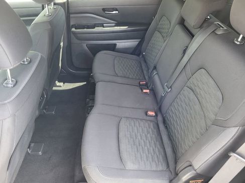 Certified 2022 Nissan Pathfinder SV w/ Cargo Package FWD image 22