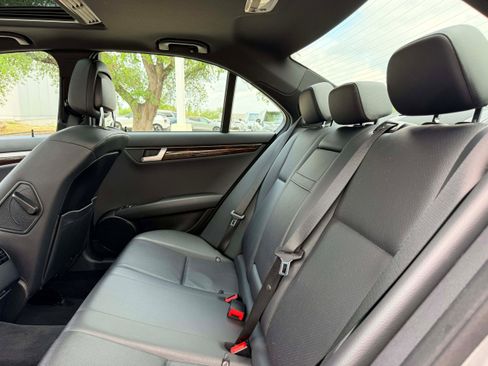 Used 2014 Mercedes-Benz C 250 Sedan image 12