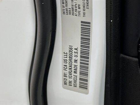 Used 2024 Jeep Grand Cherokee L Laredo image 12