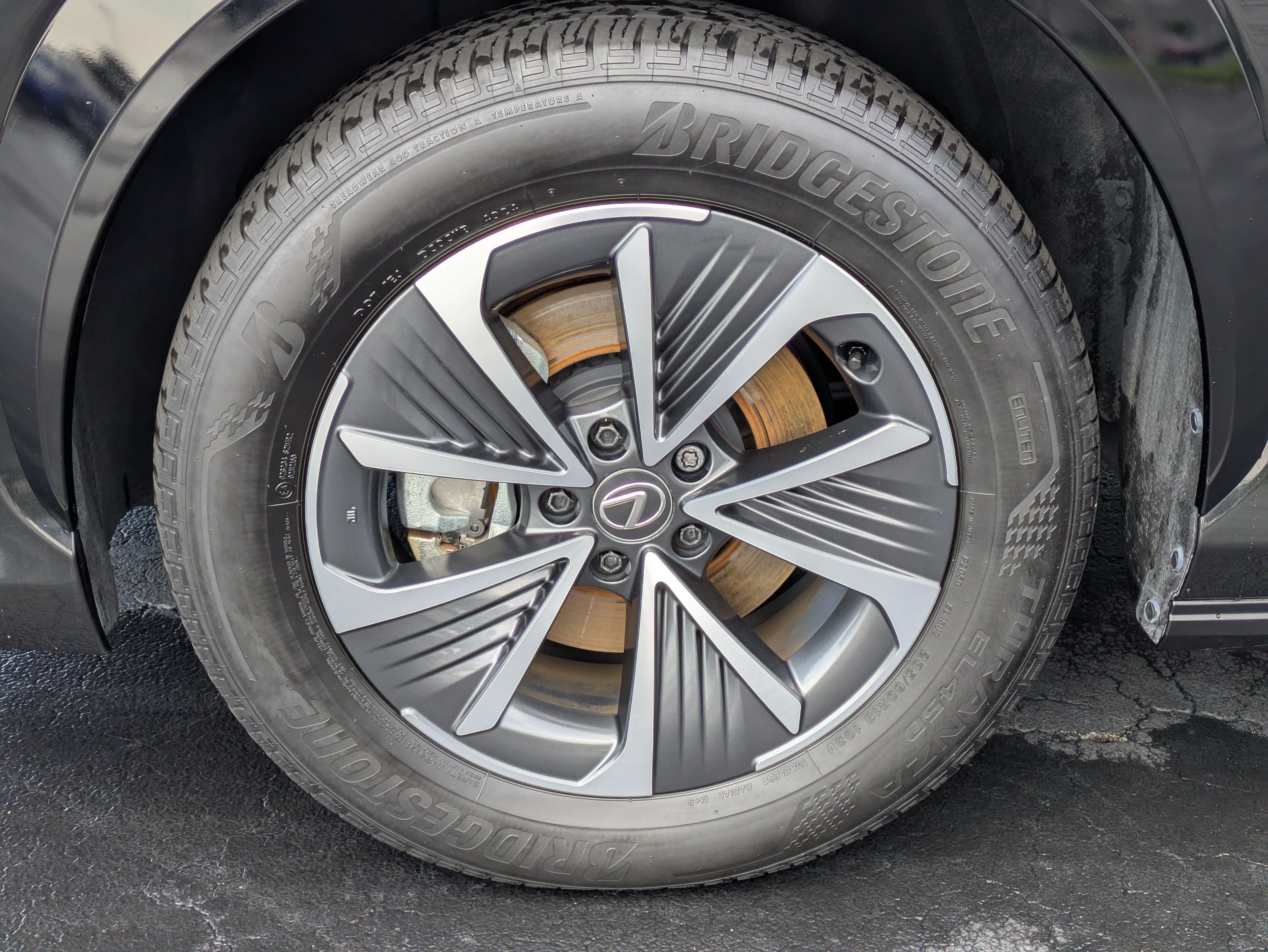Used 2024 Lexus RZ 300e Premium w/ Accessory Package (Z1) FWD image 9