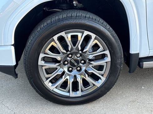 New 2026 GMC Sierra 1500 Denali Ultimate AWD/4WD image 18