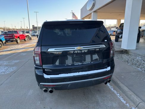 Used 2021 Chevrolet Tahoe High Country w/ Premium Package image 6