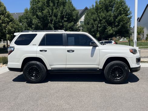 Used 2020 Toyota 4Runner Nightshade AWD/4WD image 7