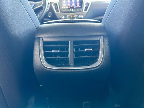 Used 2024 Chevrolet Malibu LT image 37