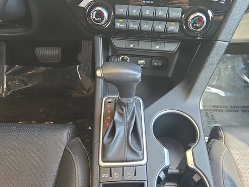 Used 2020 Kia Sportage EX AWD/4WD image 17
