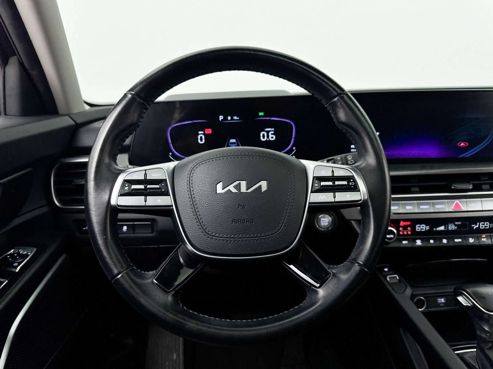 Certified 2024 Kia Telluride S w/ S Sunroof Package FWD image 4