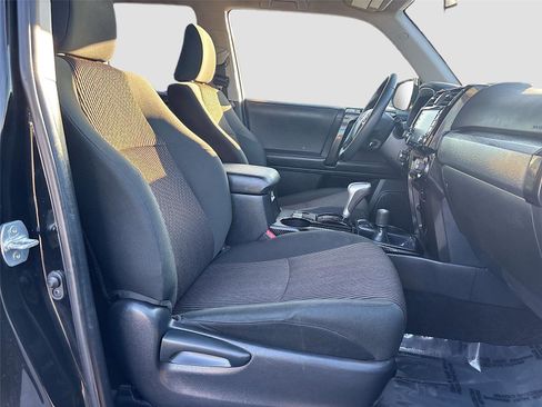 Used 2024 Toyota 4Runner TRD Off-Road image 28