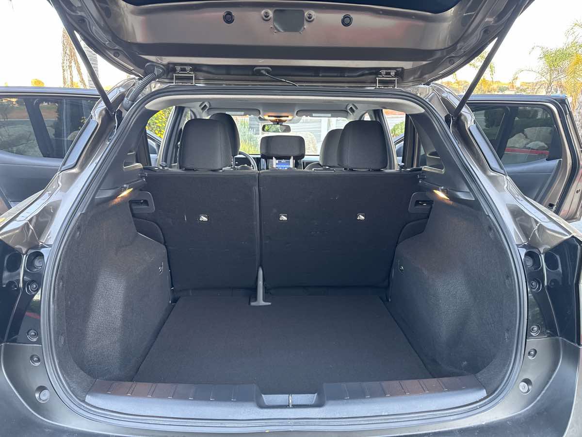 Used 2025 Nissan Kicks S w/ Charging Package FWD image 25
