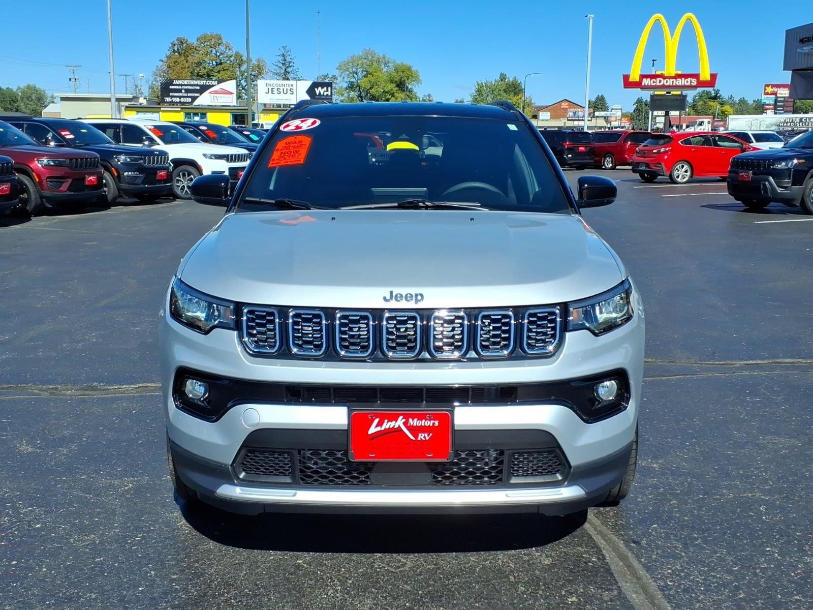 Used 2024 Jeep Compass Limited AWD/4WD image 9