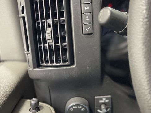 Used 2023 GMC Savana 2500 RWD 2500 135 w/ Driver Convenience Package image 15