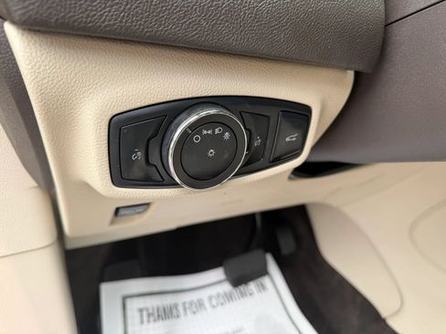 Used 2019 Lincoln MKC Select w/ Select Plus Package AWD/4WD image 28