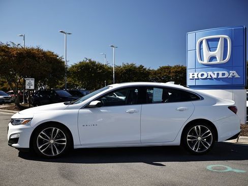 Used 2024 Chevrolet Malibu LT image 3