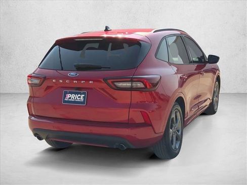 Used 2023 Ford Escape ST-Line w/ Tech Pack #1 FWD image 5