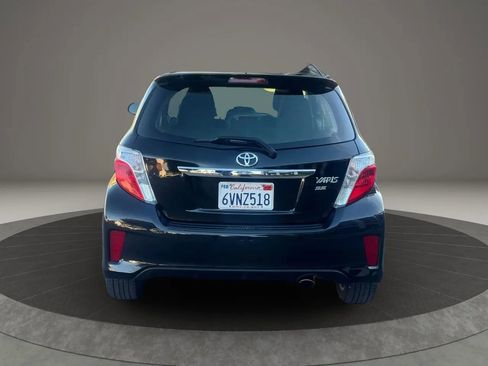 Used 2012 Toyota Yaris SE image 4