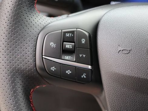 Used 2024 Ford Escape ST-Line w/ Tech Pack #1 FWD image 29