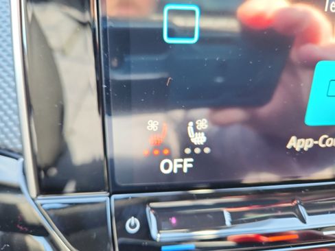 New 2026 Volkswagen Atlas Cross Sport SEL R-Line image 19