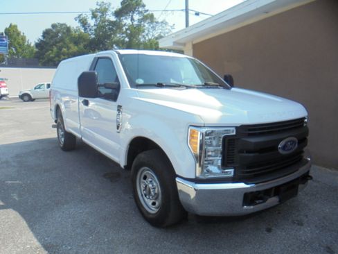 Used 2017 Ford F250 XL w/ XL Value Package image 3