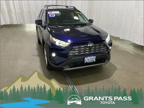 Used 2025 Toyota RAV4 Limited image 1