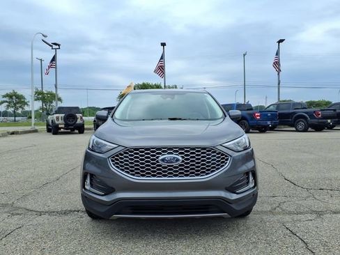 Certified 2023 Ford Edge SEL w/ Convenience Package AWD/4WD image 2