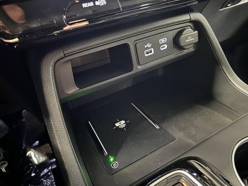 New 2025 Honda Pilot Touring image 15