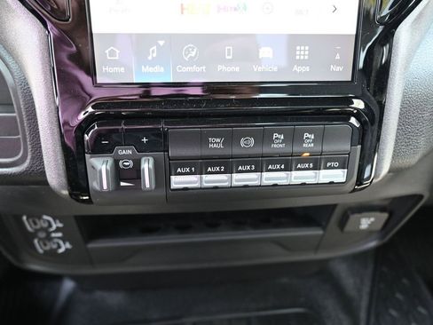 New 2025 RAM 5500 Tradesman image 23